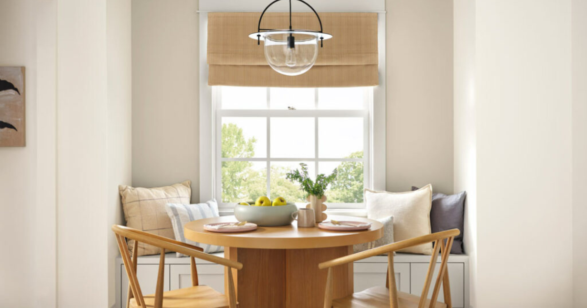 Living Rooms & Transitional Spaces